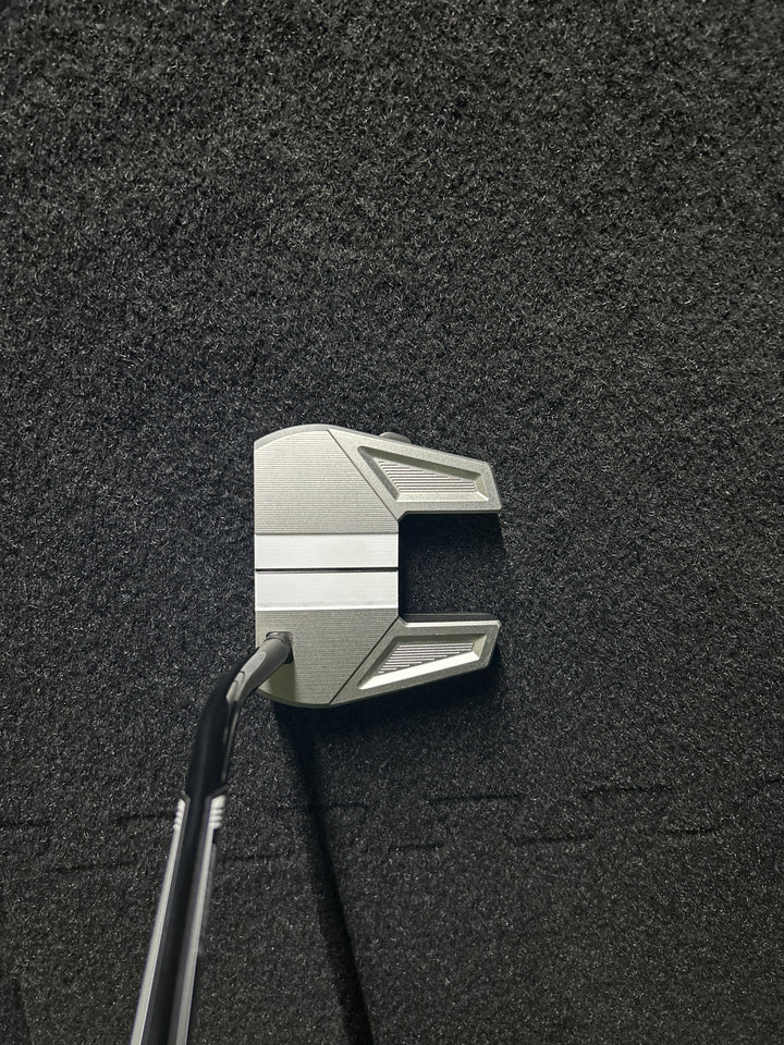 Demo TaylorMade GT Max Single Bend Putter- Right Hand- 34"