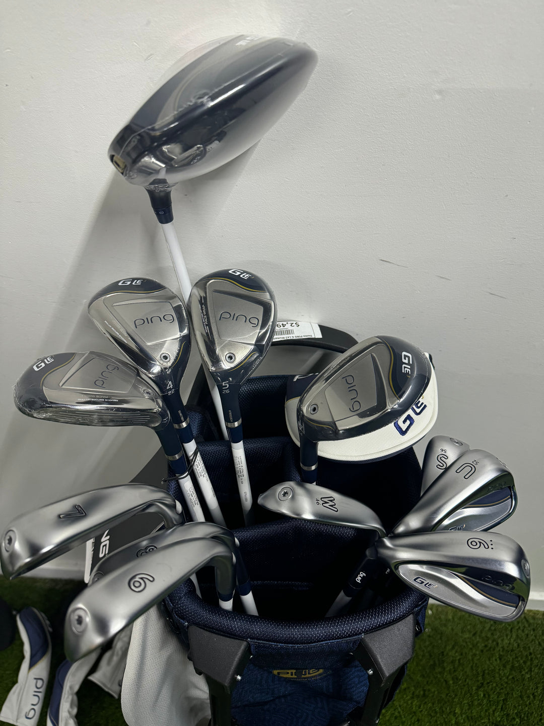 Demo Left Hand PING G Le3 Women's Package Set