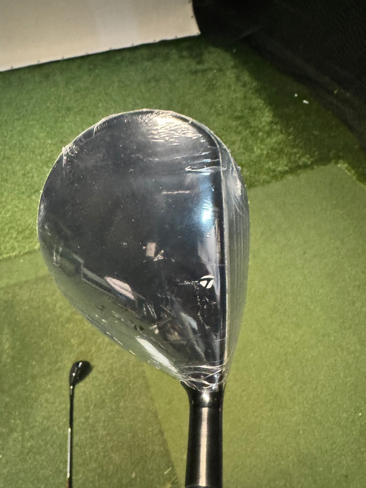 Demo TaylorMade Qi10 Fairway Wood- Left Hand- 18 Degree-Speeder NXS 50 Senior Flex